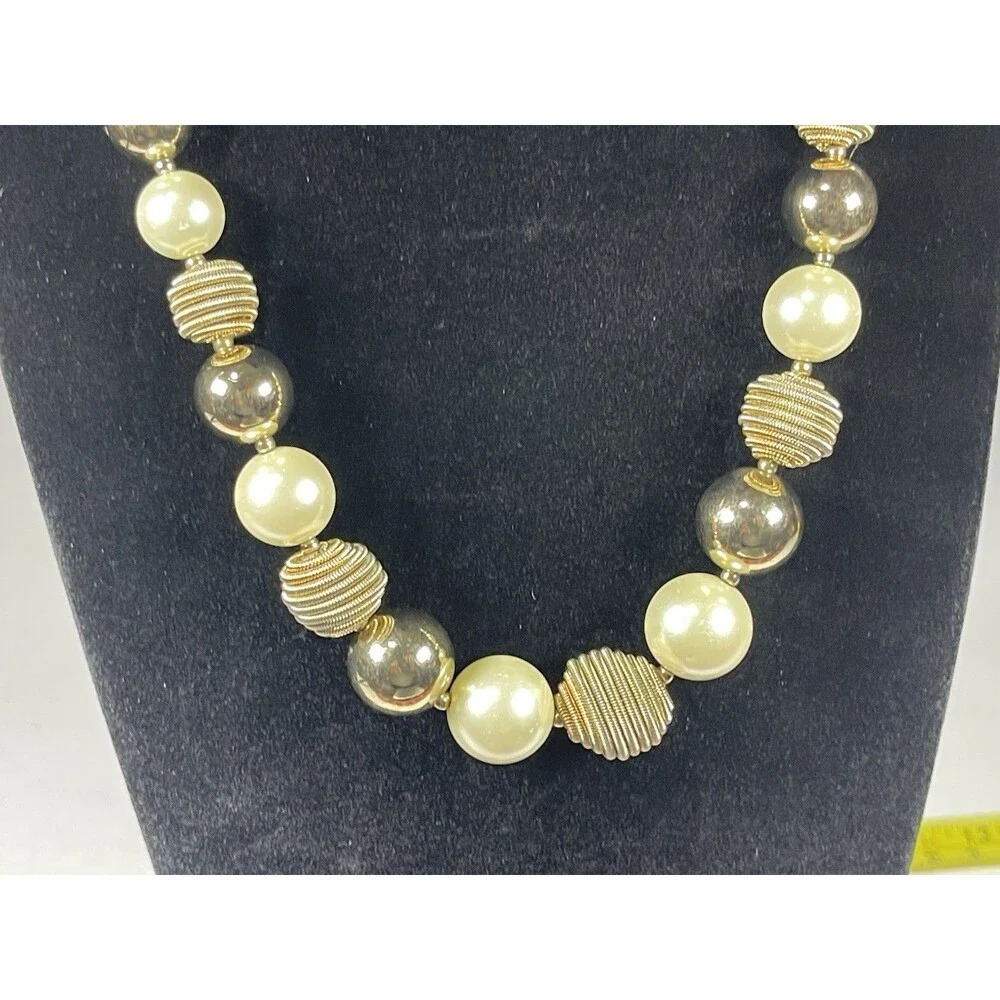 Vintage Style Faux Pearl & Gold Tone Bead Chunky Statement Necklace 18